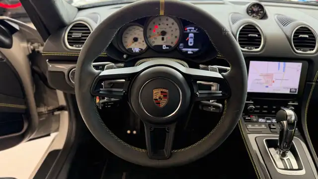 Porsche Cayman 718  GT4 Ansicht 41