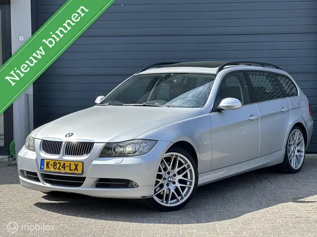 BMW 330 3-serie Touring 330xd Dynamic Executive | Pano |