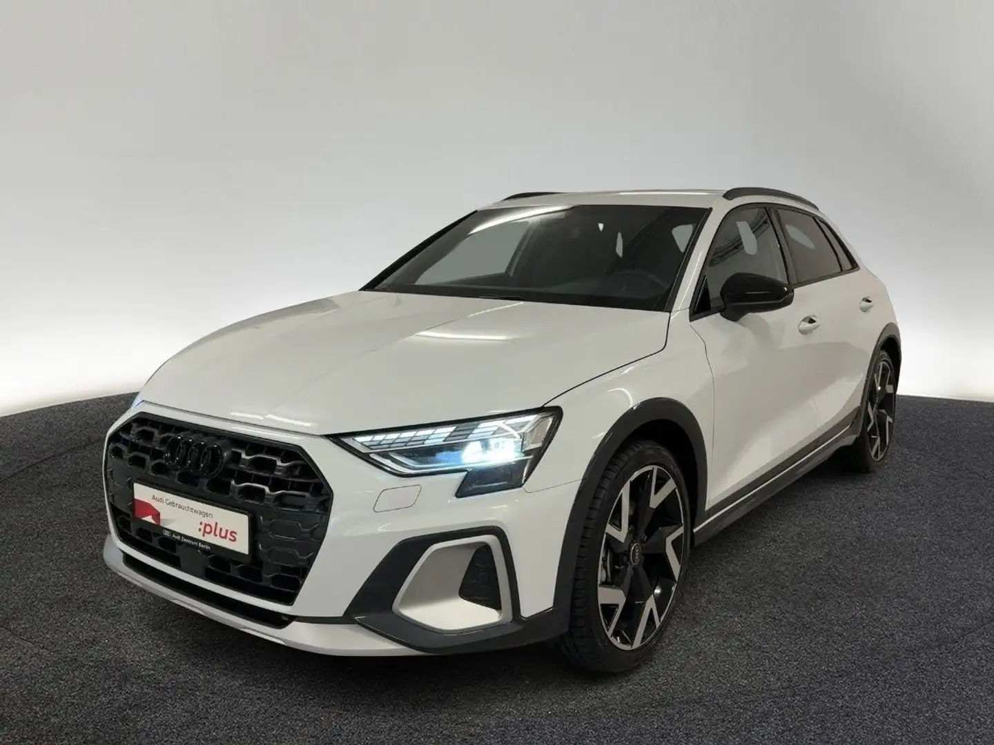 Audi A3 35 TFSI S tr. RFK MATRIX SONOS NAVI Weiß - 2