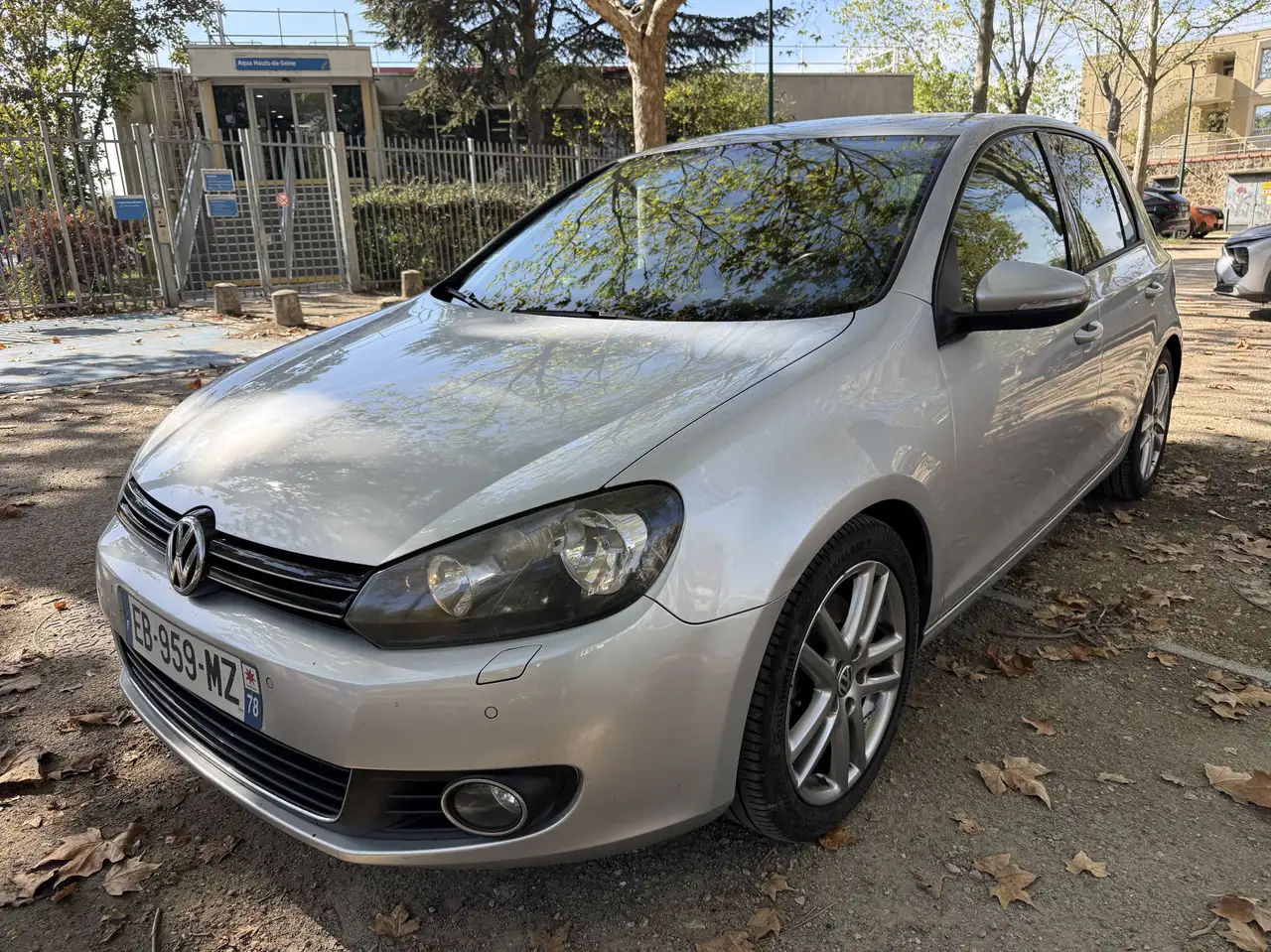 Volkswagen Golf Standard Model