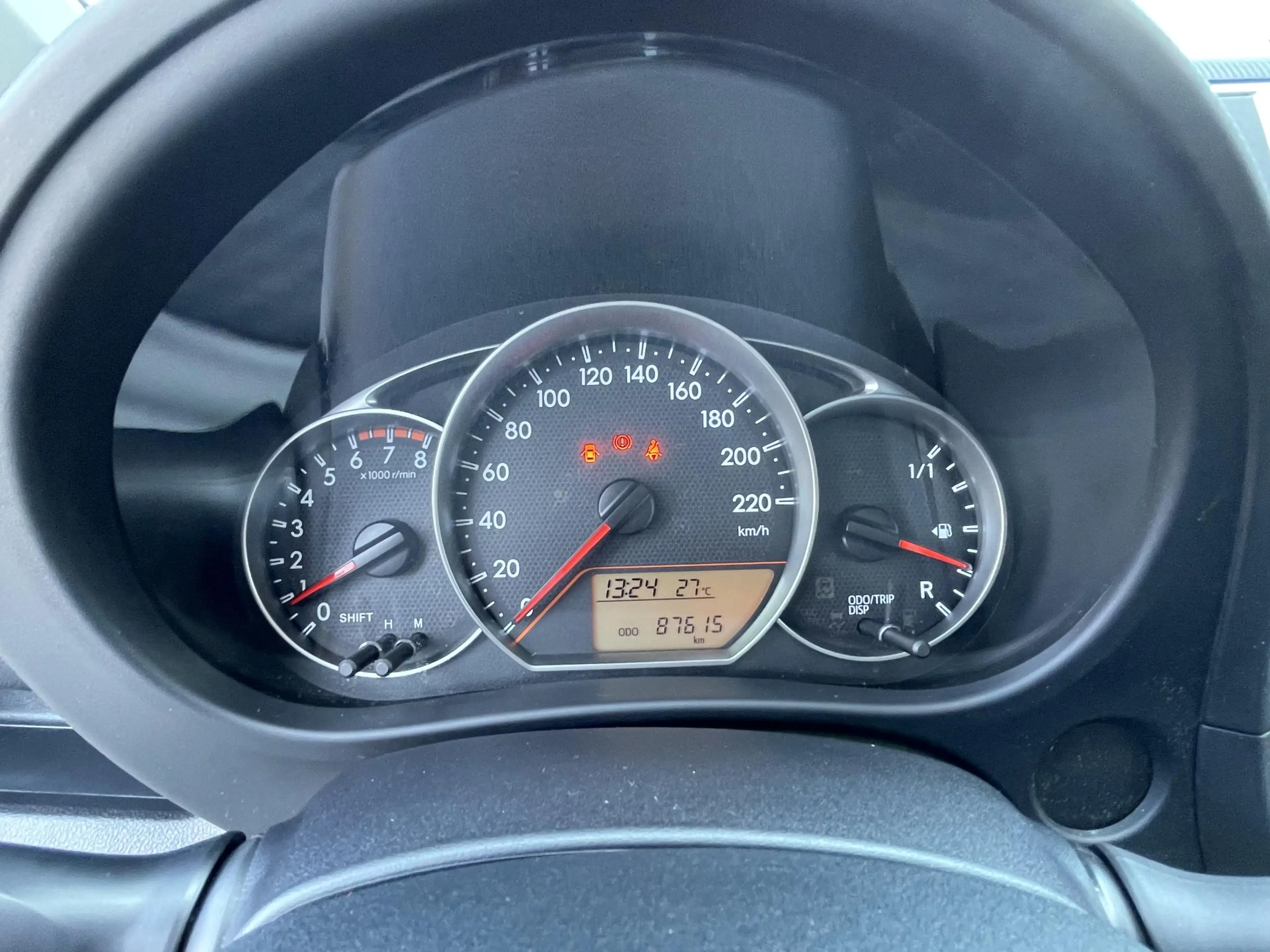 Toyota Verso-S 1.3 VVT-i Aspiration — photo 8