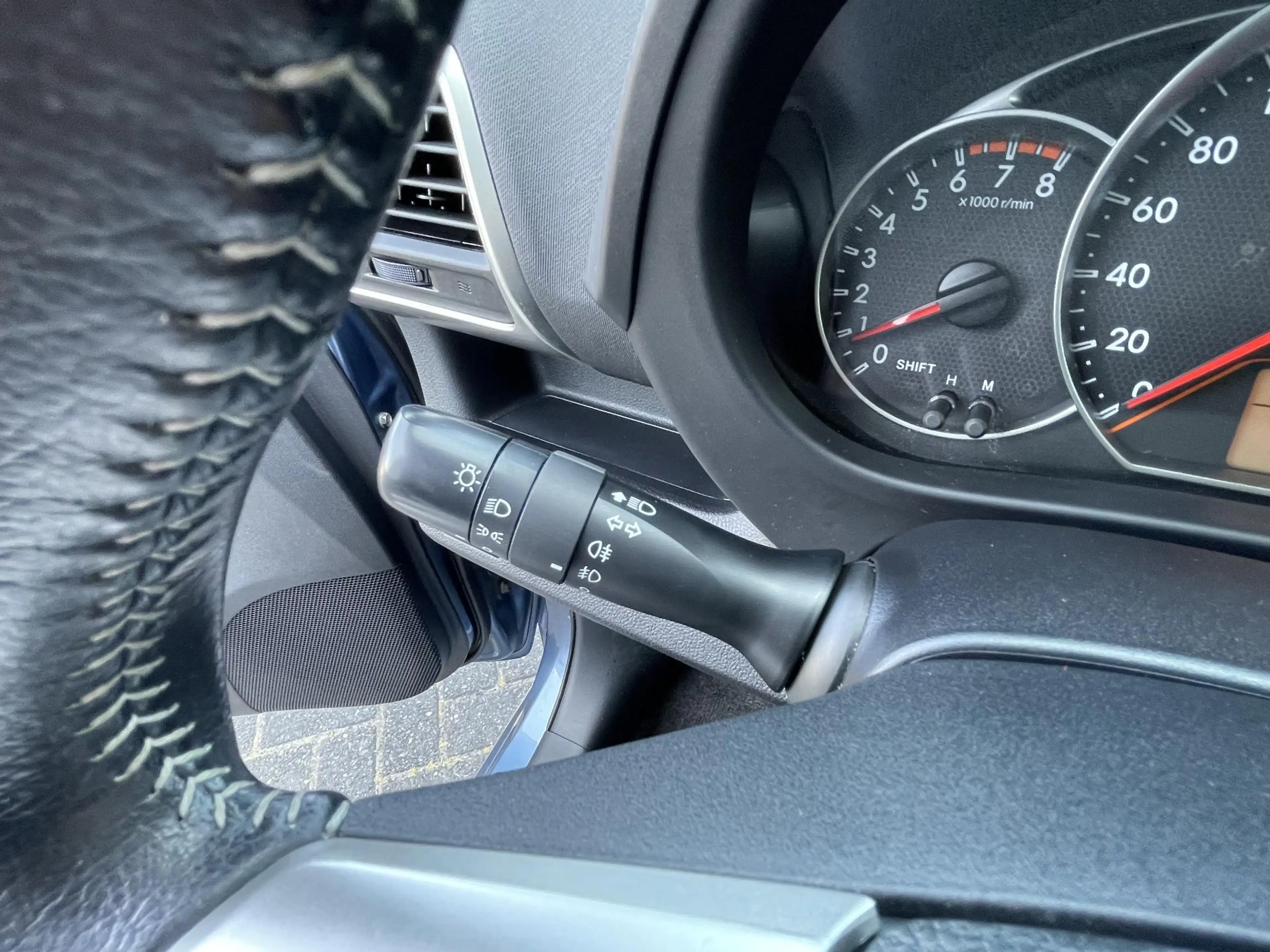 Toyota Verso-S 1.3 VVT-i Aspiration — photo 11