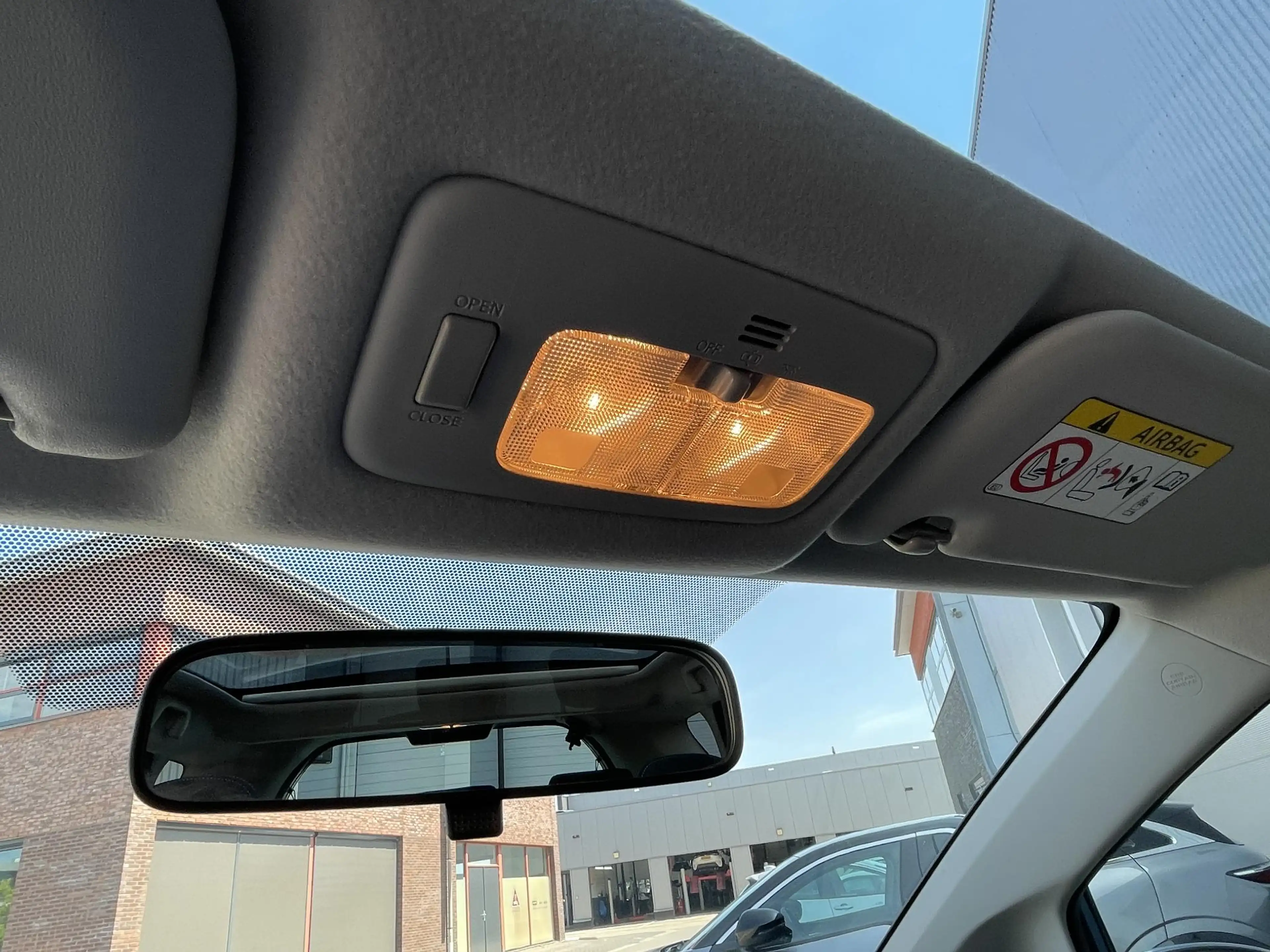 Toyota Verso-S 1.3 VVT-i Aspiration — photo 14