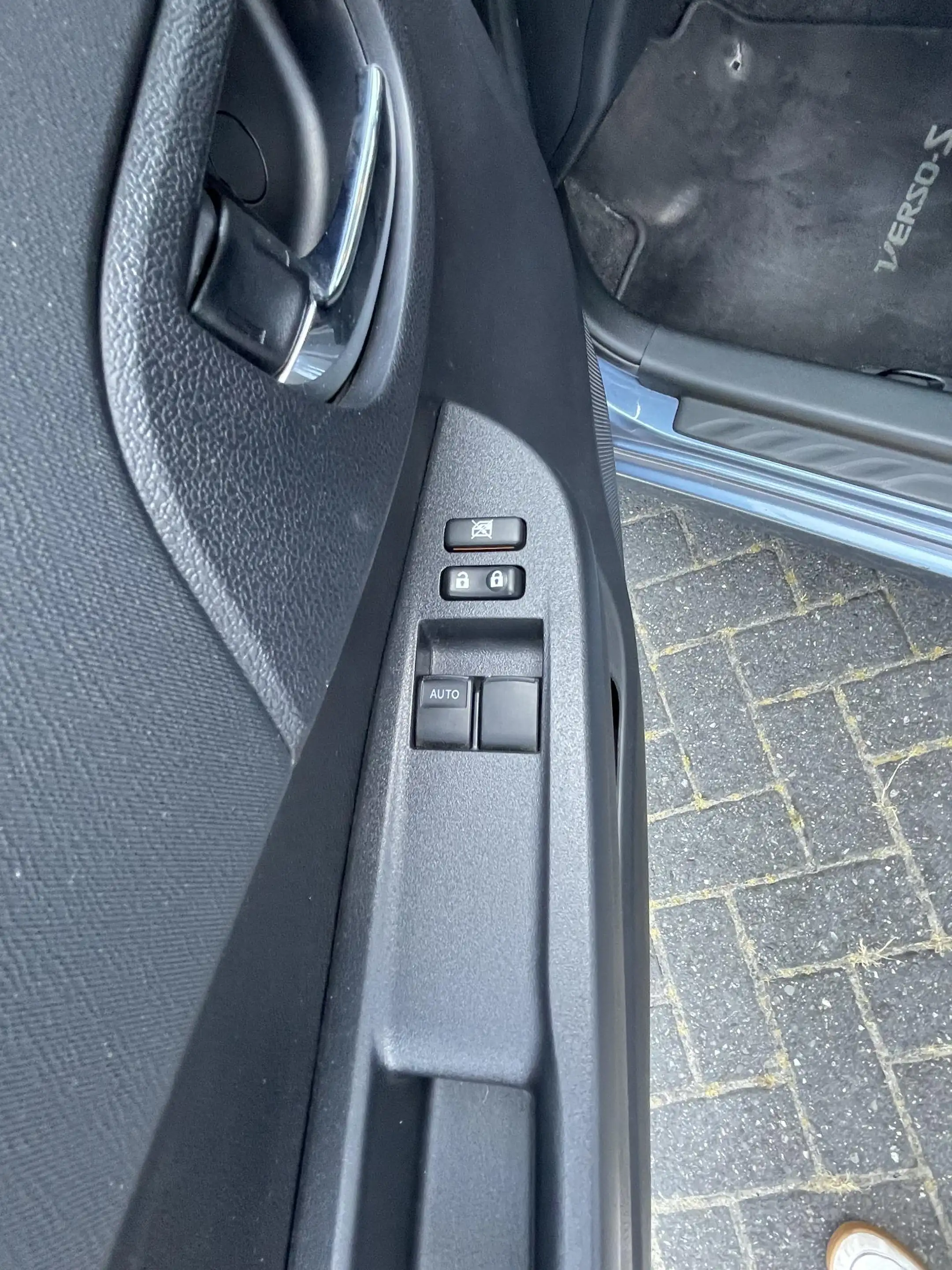 Toyota Verso-S 1.3 VVT-i Aspiration — photo 5