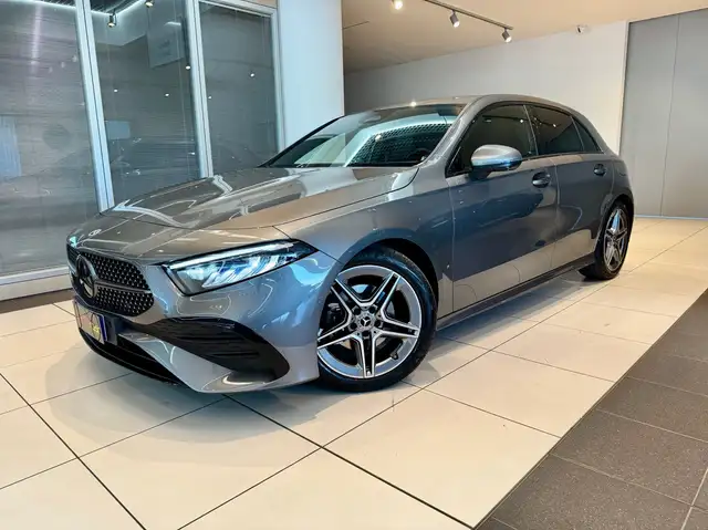 Mercedes-Benz A-Class view 3