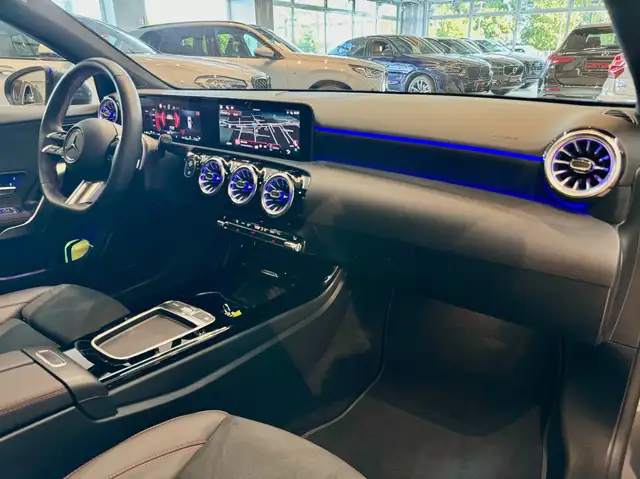 Mercedes-Benz A-Class view 12