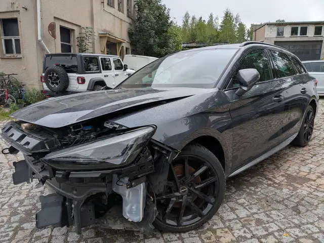 CUPRA Leon 1.5 eTSI 110 kW Hydrid/Benzin Automatik