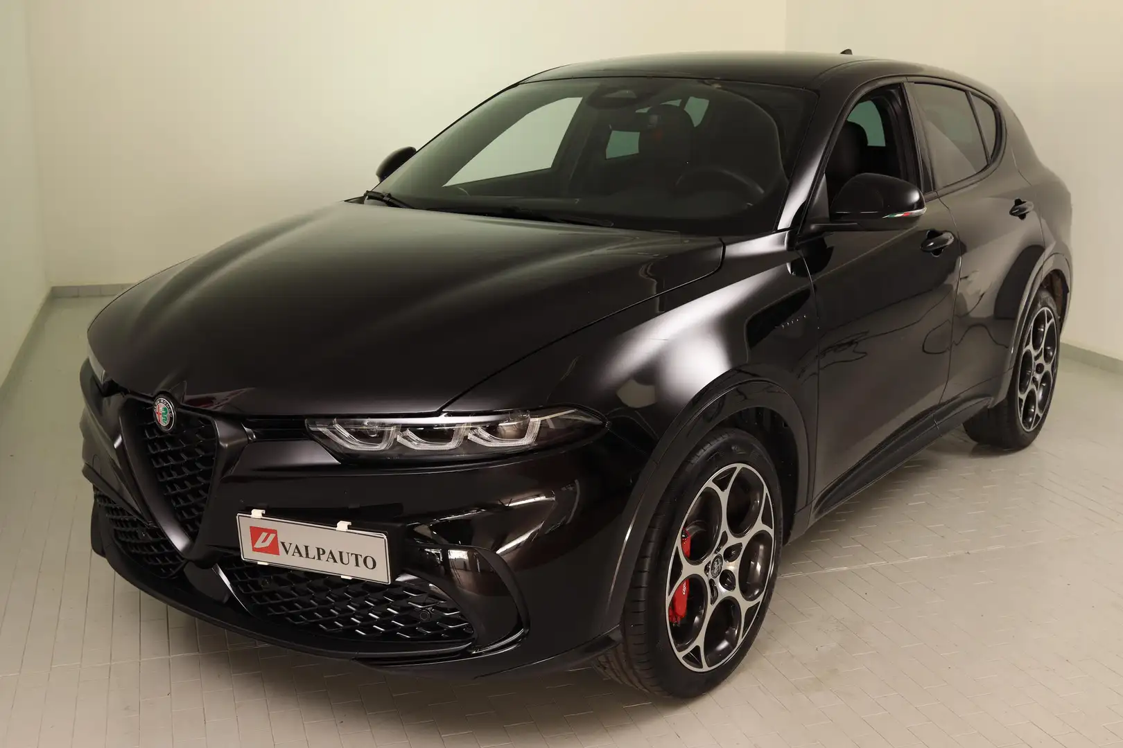 Alfa Romeo Tonale 1.5 hybrid Veloce 160cv tct7 Zwart - 1