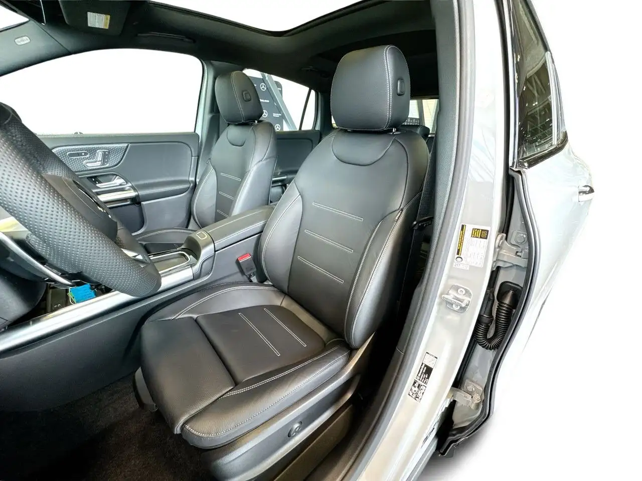 Mercedes-Benz GLA photo Mercedes-Benz GLA