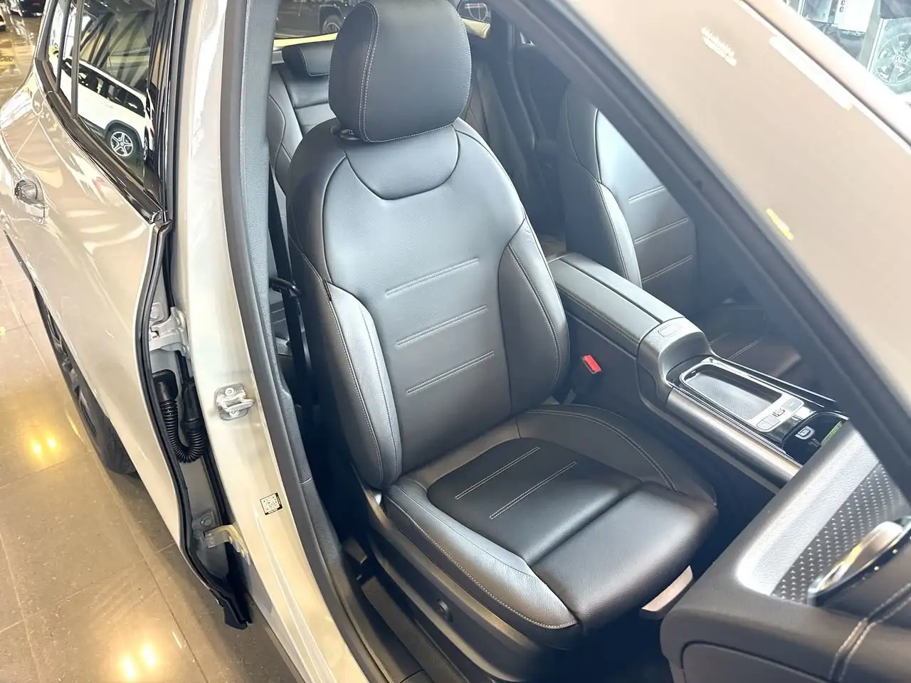 Mercedes-Benz GLA photo Mercedes-Benz GLA