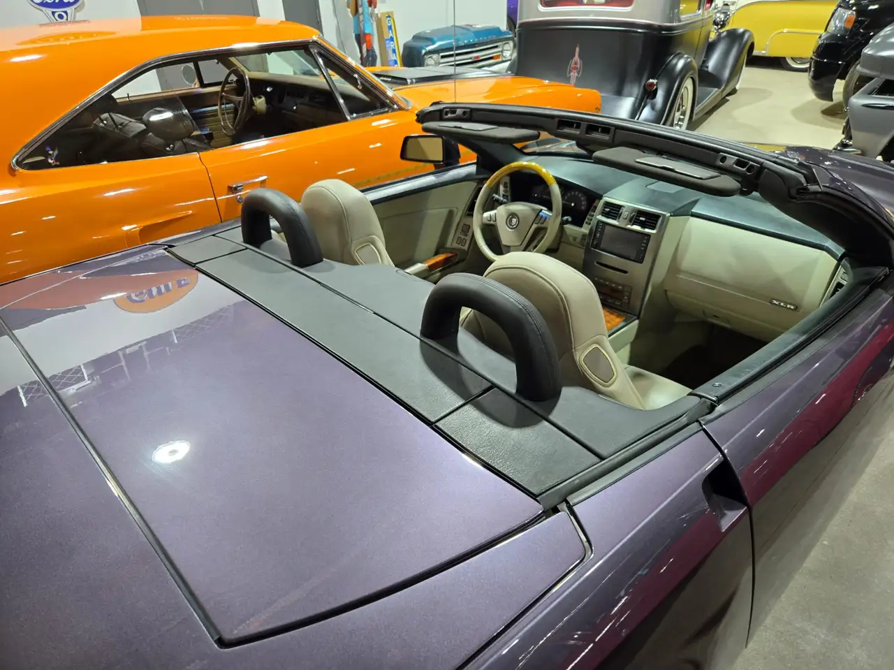 Cadillac XLR снимка Cadillac XLR