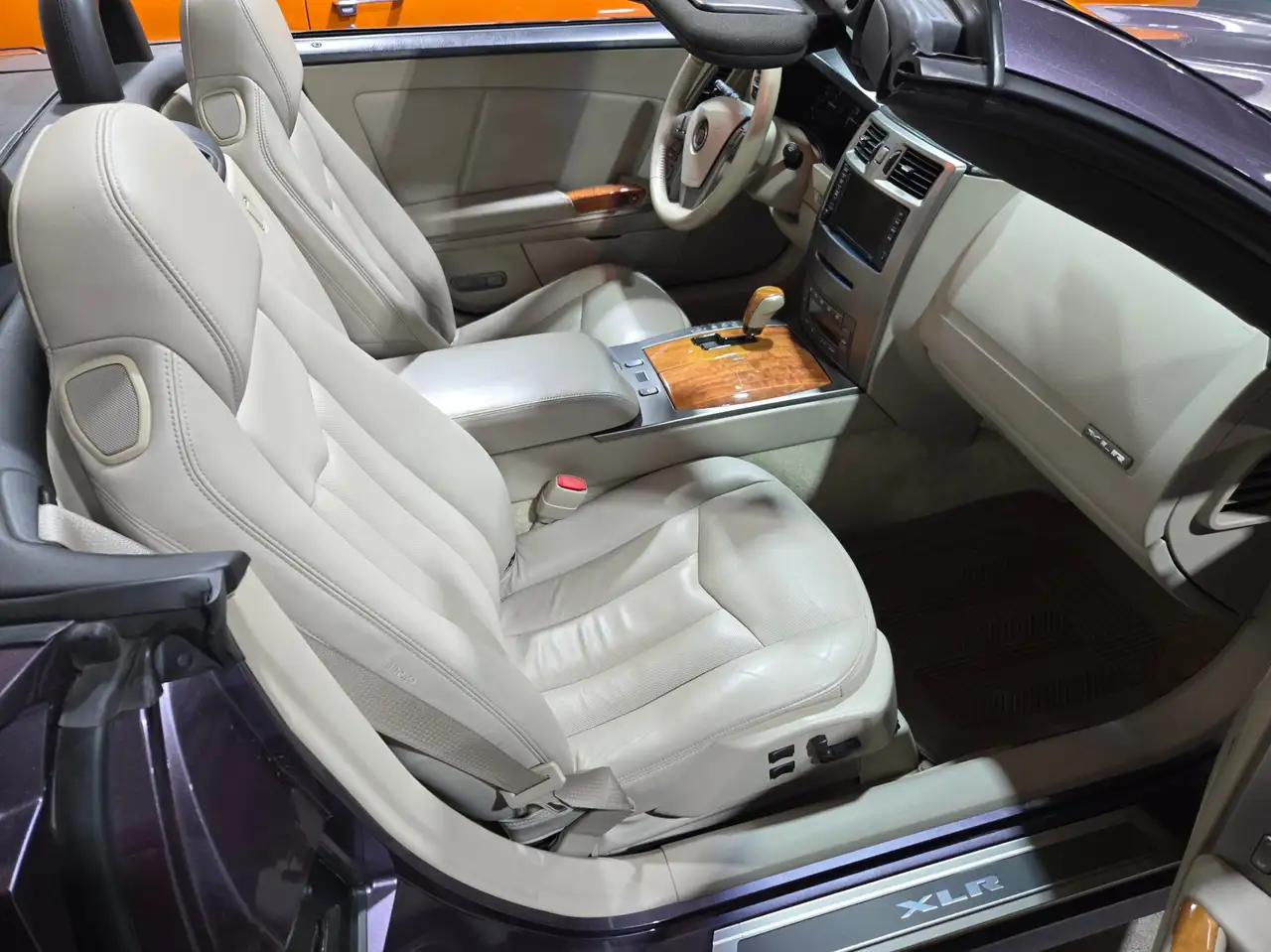 Cadillac XLR снимка Cadillac XLR