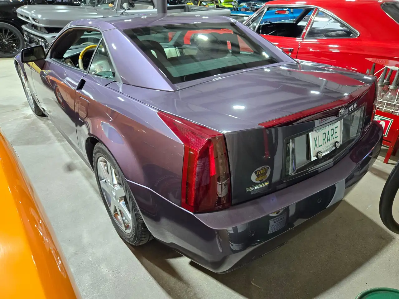 Cadillac XLR снимка Cadillac XLR