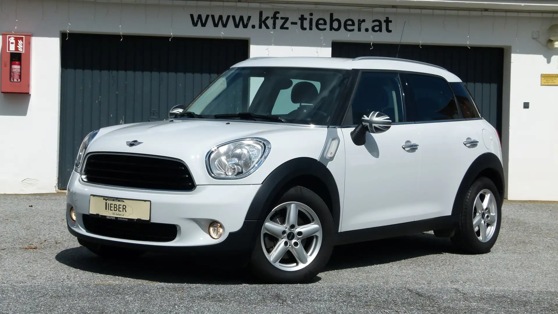 MINI One D Countryman One Diesel *1.Besitz*Navi*Tempomat* Blanc - 1