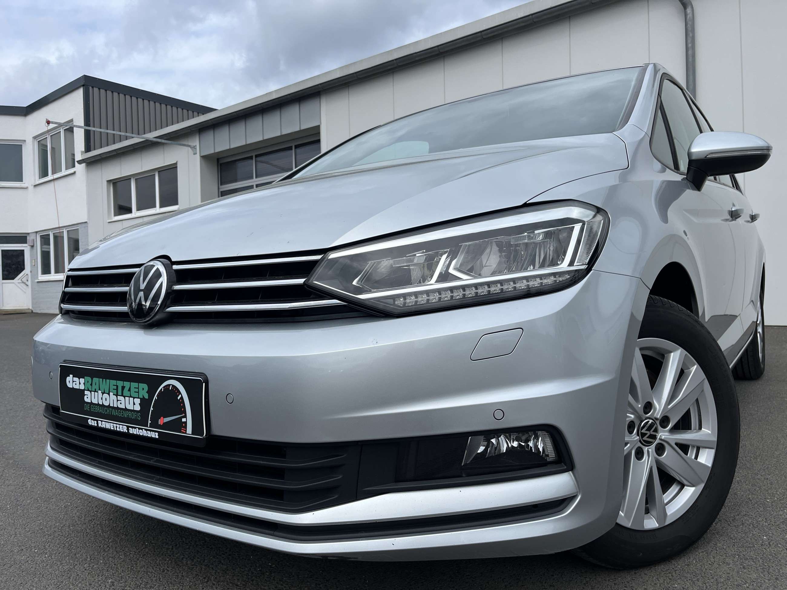 Second hand Volkswagen Touran 2.0