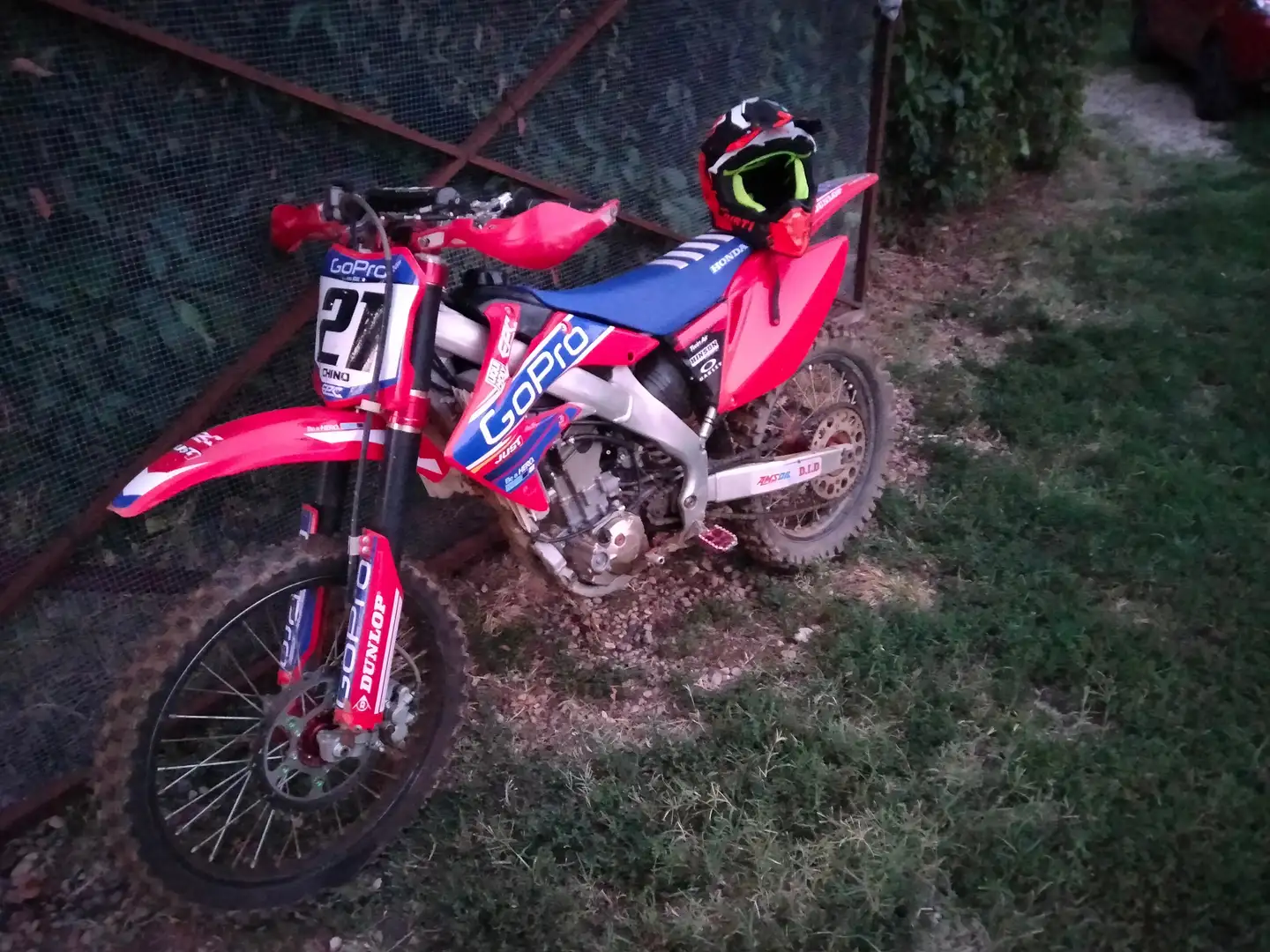 Honda CRF 250 4 tempi Czerwony - 1