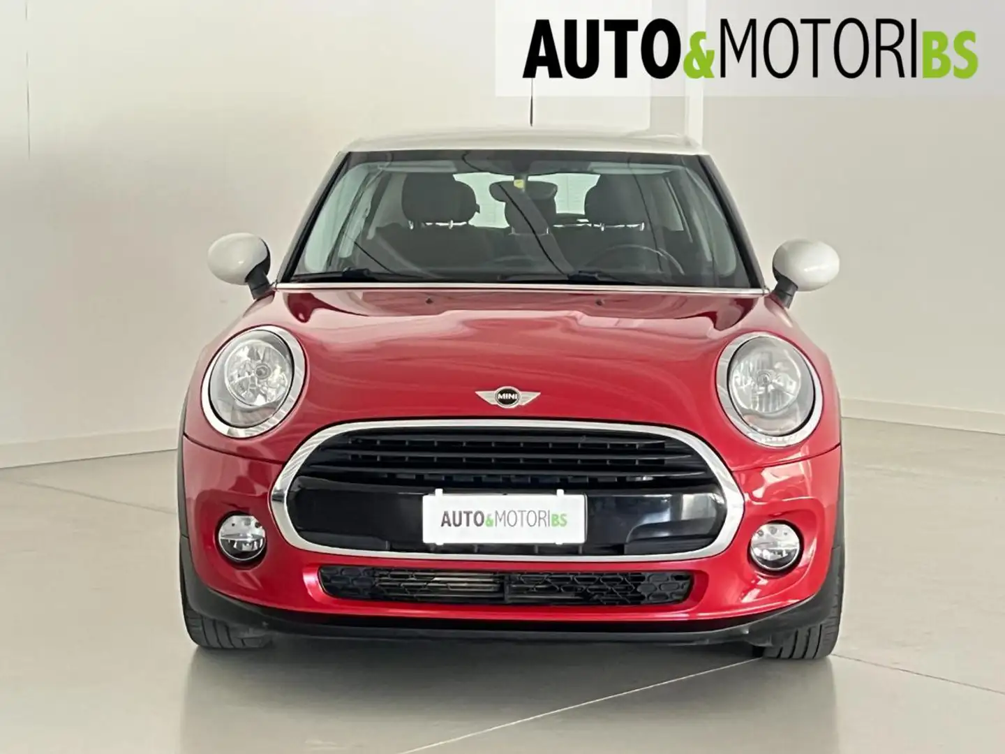 MINI Cooper D 1.5 Cooper D Business 5 porte Rosso - 2