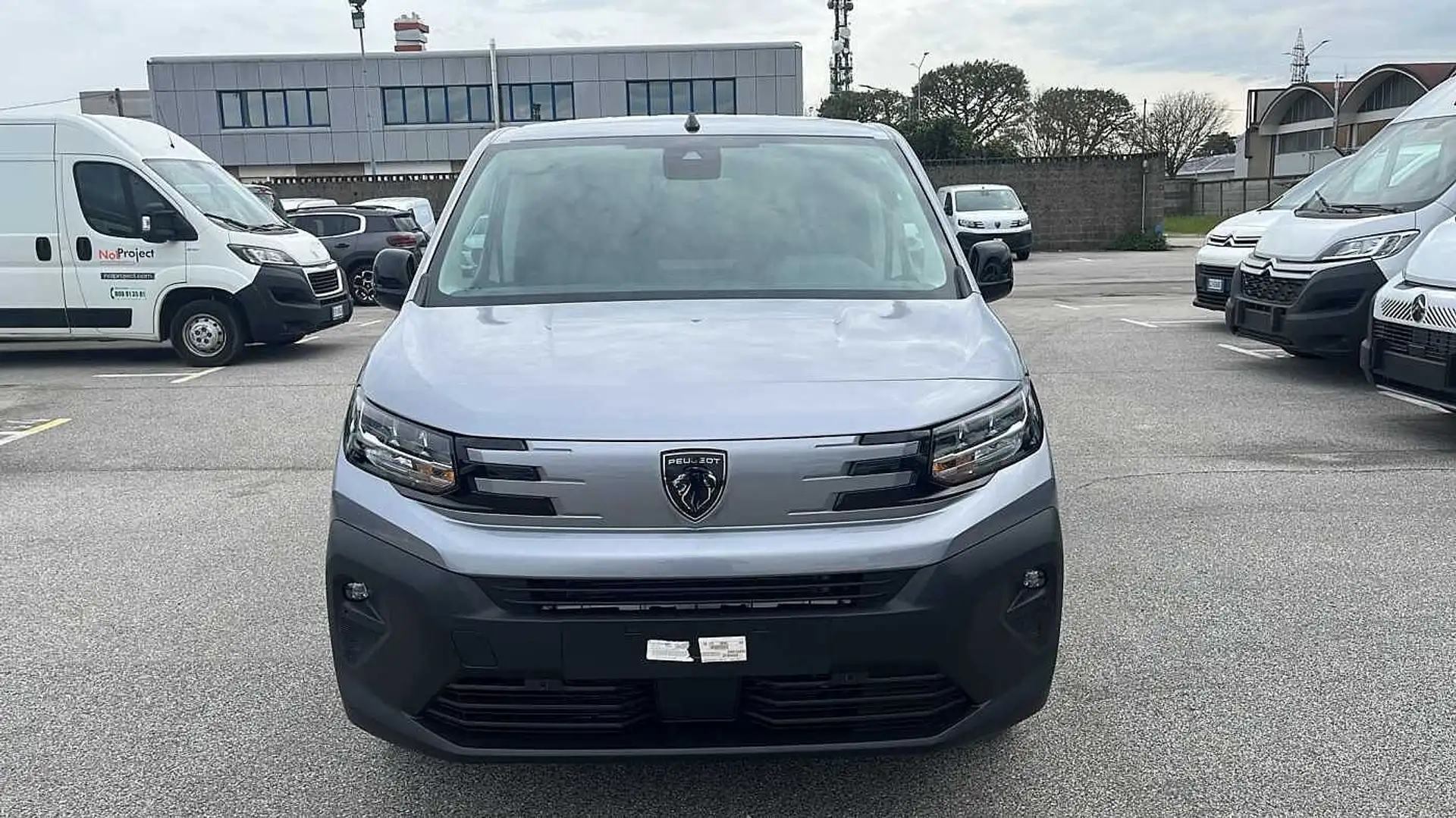 Peugeot Partner Nuovo Partner BlueHdi 130 cv S&S EAT8 Furgone STD Gris - 2
