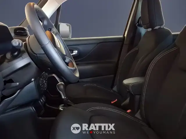 Jeep Renegade view 8