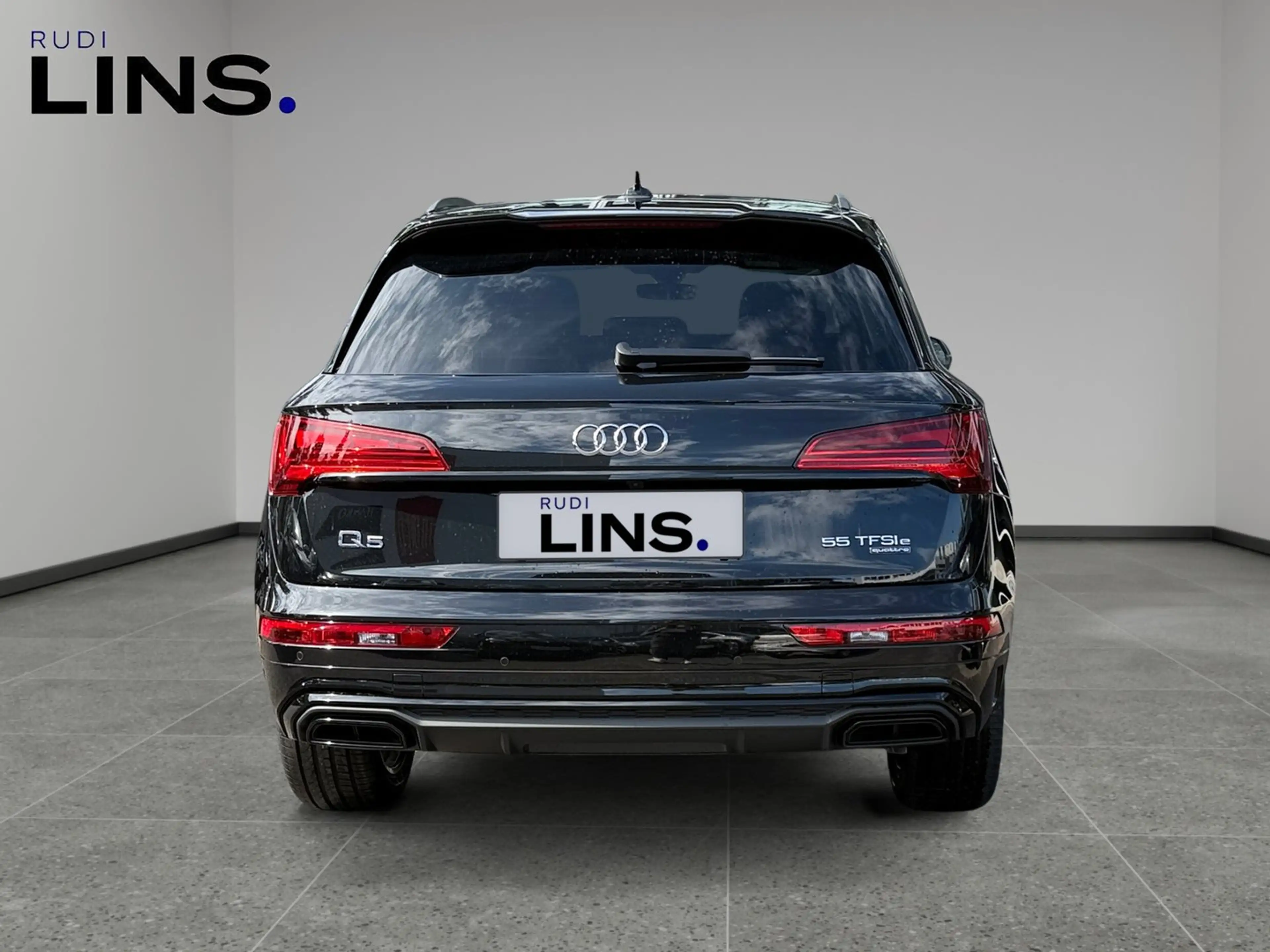 Audi Q5 55 TFSI e quattro S line — photo 6