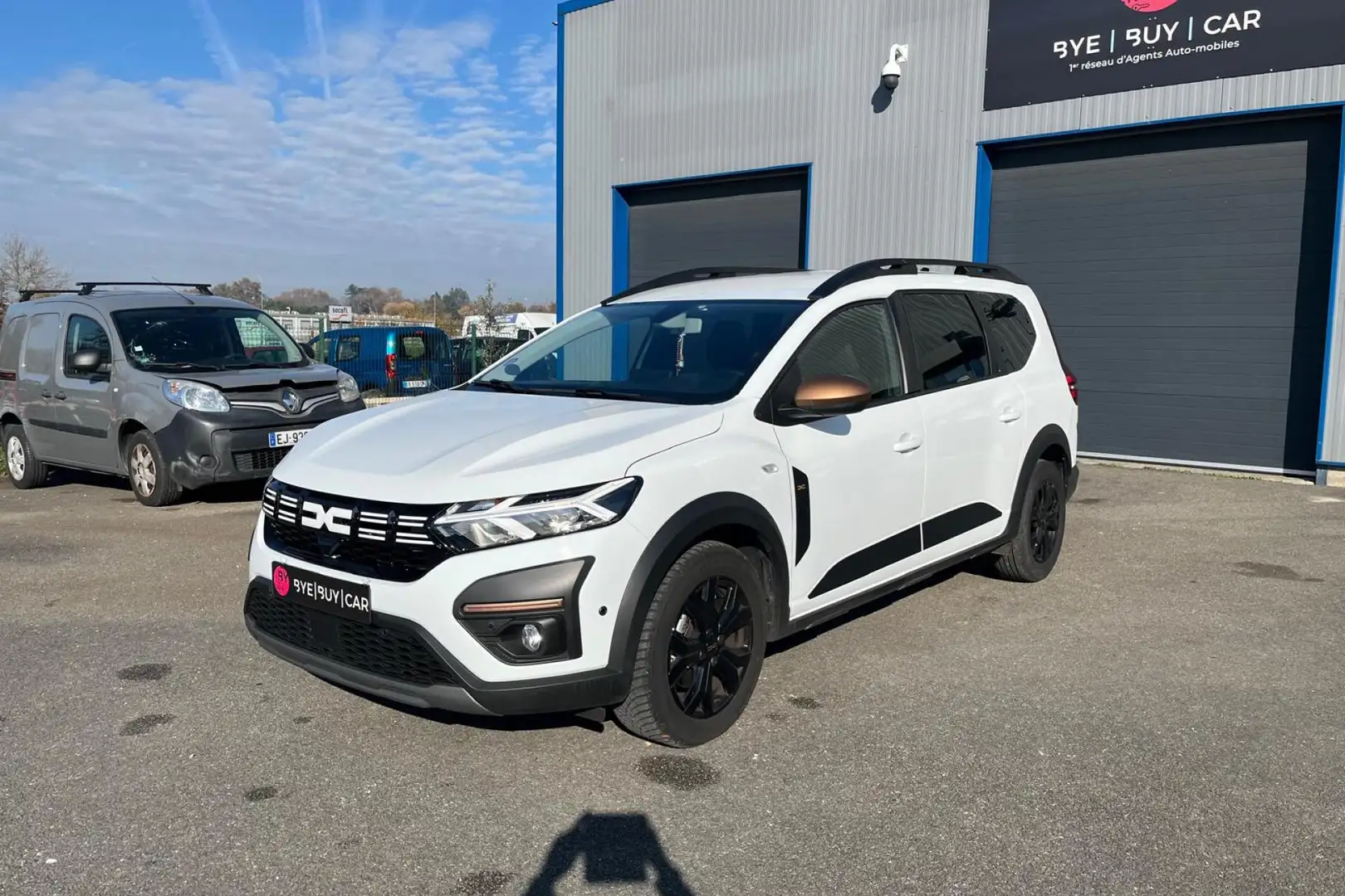 Dacia Jogger Jogger 1.0 ECO G GPL 7 pl 2024 Extrême + ESSENCE + GPL ATTELAGE GARANTIE ENTRETIEN DACIA Blanc - 1