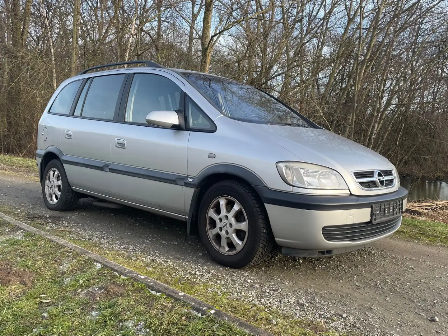 Opel Zafira 1.6l CNG Njoy Tüv=Neu! 121T-Km 7Sitzer VB Silber - 1