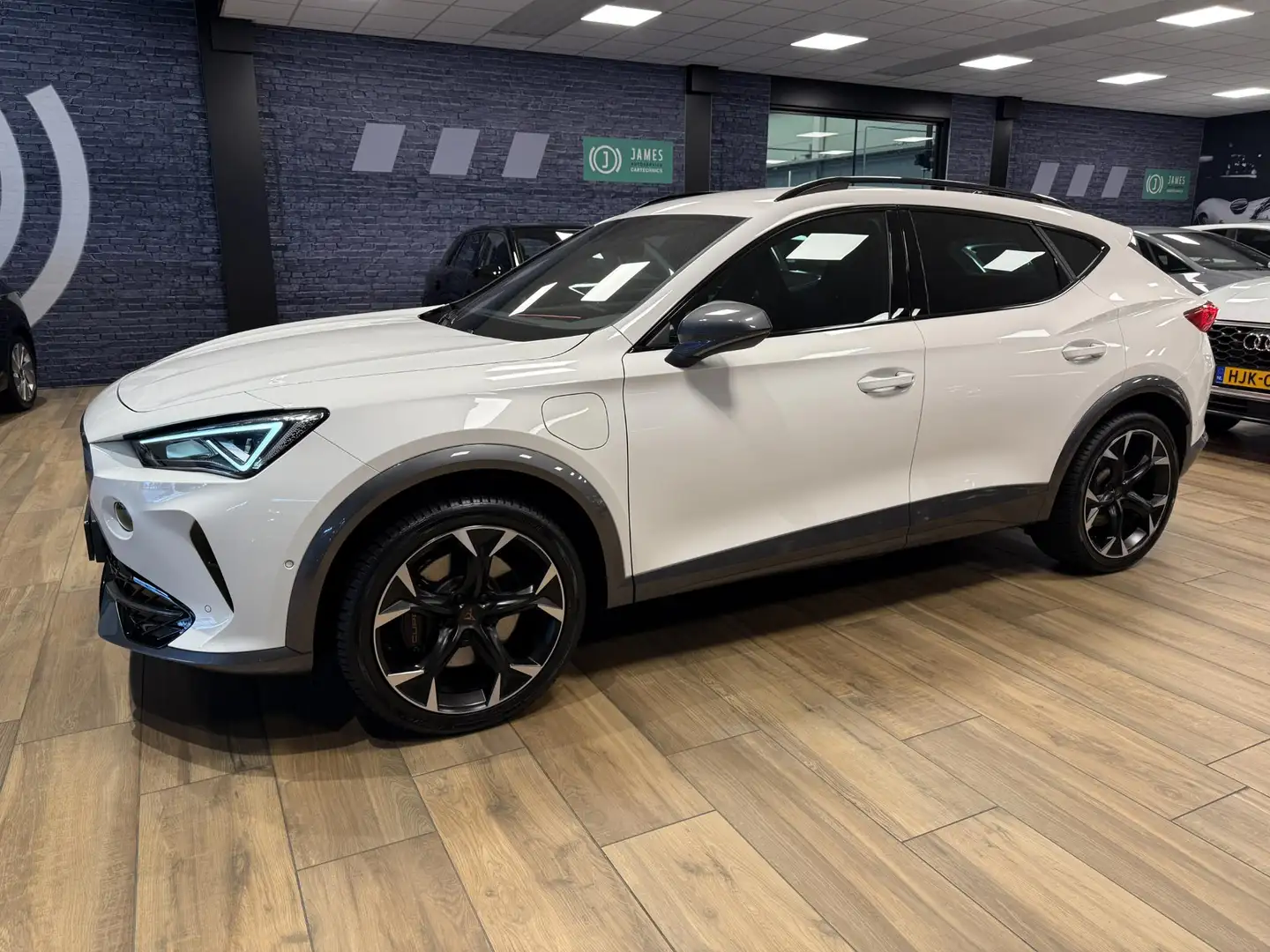 CUPRA Formentor 1.4 e-Hybrid VZ Black Edition 245PK|Apple Carplay| Weiß - 2