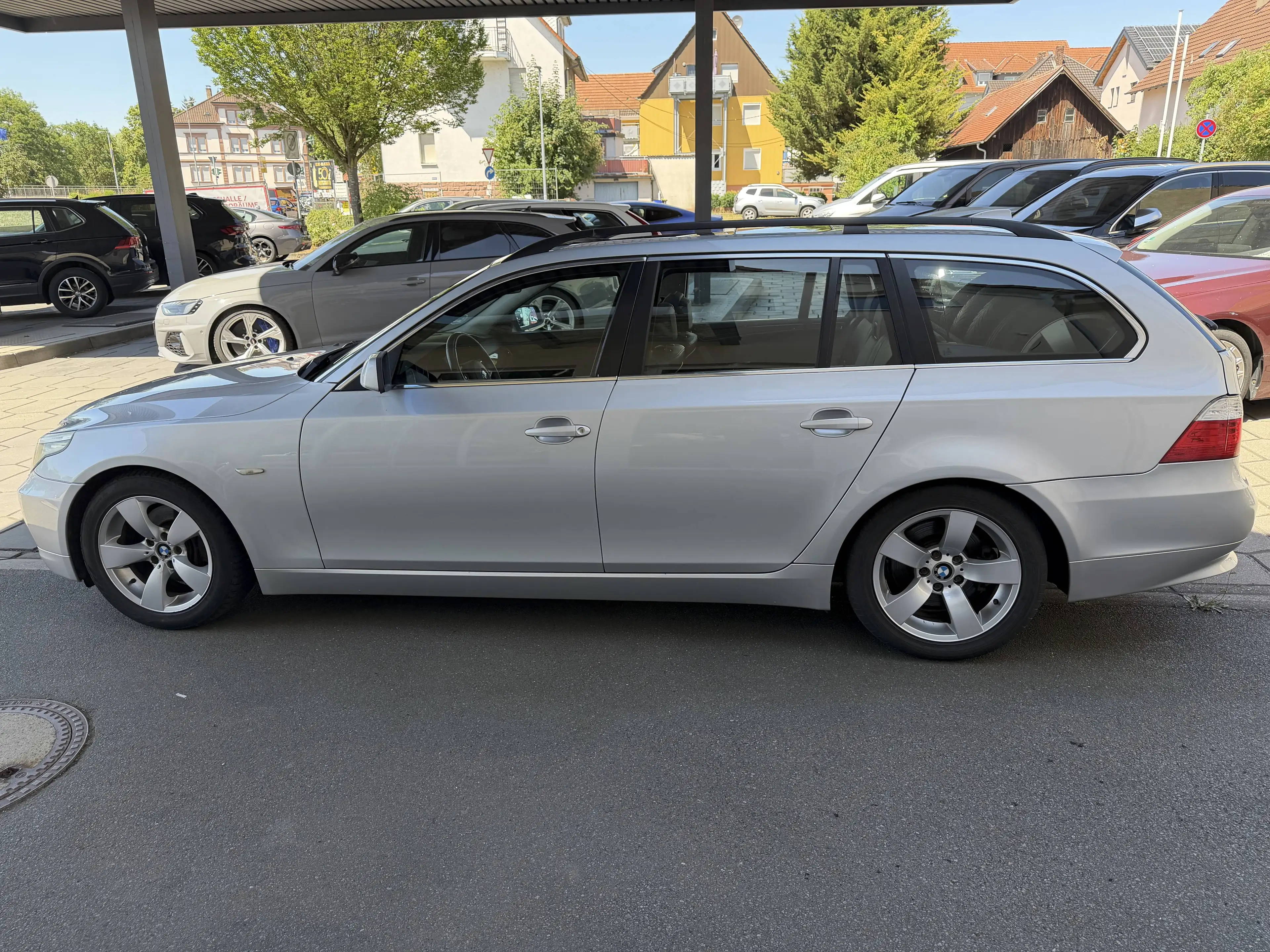 BMW 525 525d Standheizung Night Vision Panorama Leder AHK — photo 5