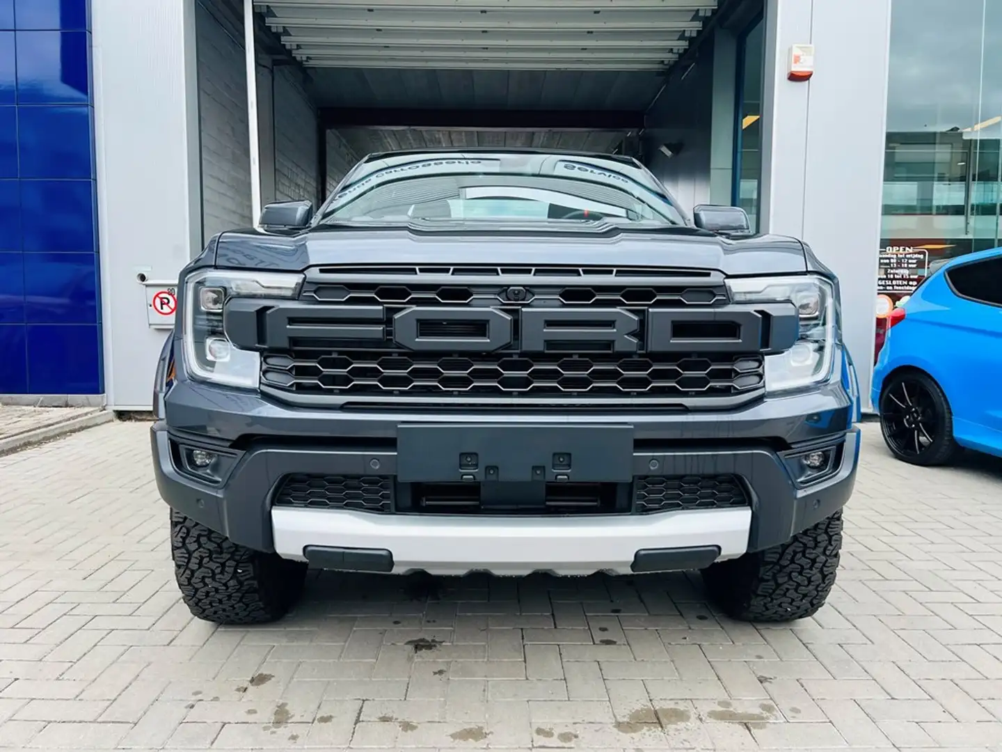 Ford Ranger Raptor 3.0 V6 / Raptor / NOW AVAILABLE / Raptor Pack / El Grijs - 2