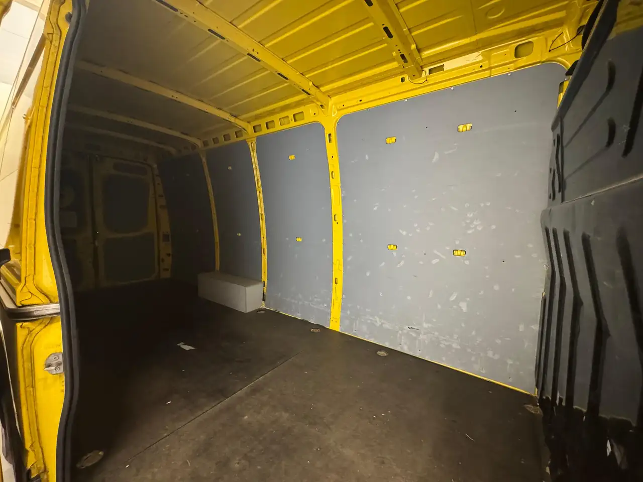 Iveco Daily Radstand 4100 Top – Bild 9