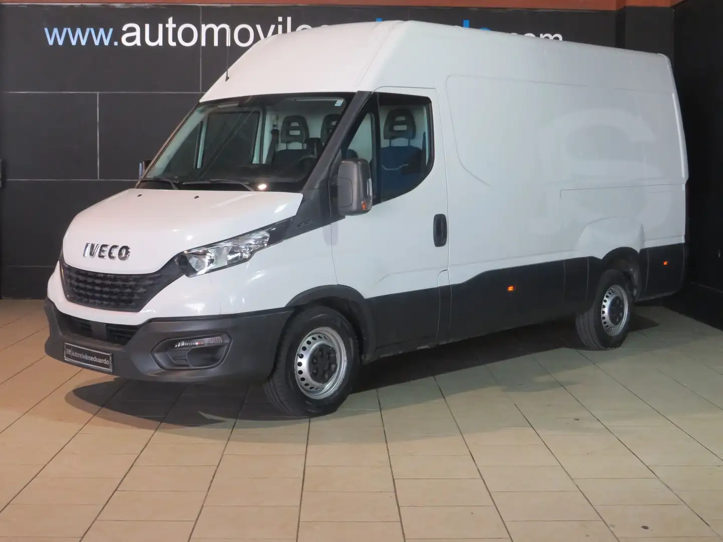 Iveco Daily 2.3 TD 35S 14  3520L/H2 - 1