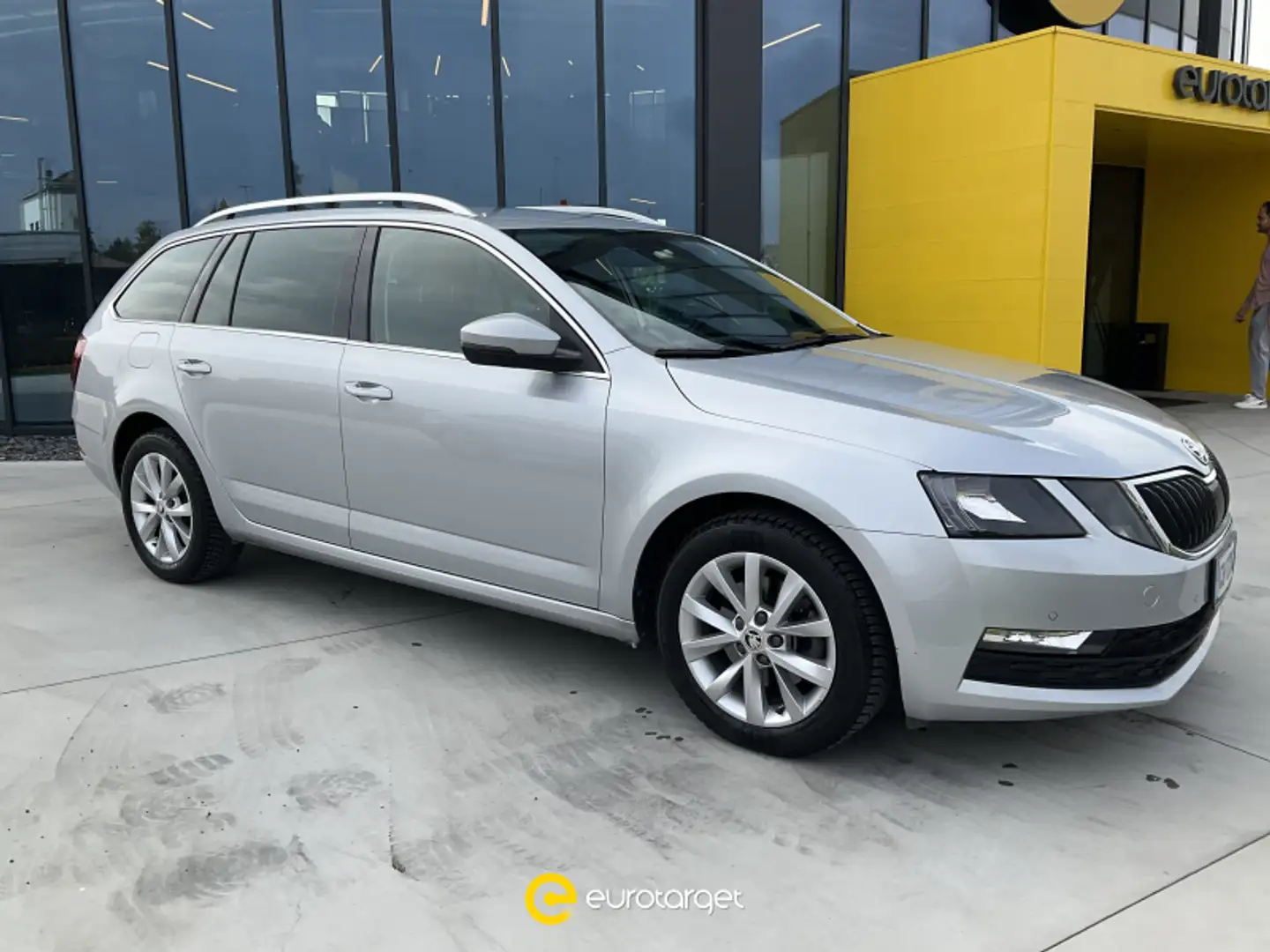 Skoda Octavia 1.5 DSG Wagon Executive G-Tec Grigio - 1