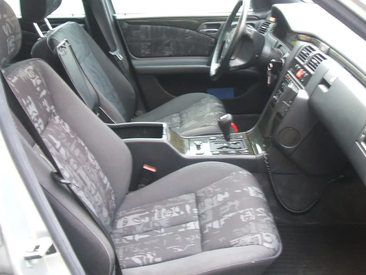 Mercedes-Benz E 420 -V8-AMG* motor M-119* 1.Hd* 30 j-H-Kenz.*TÜV-NEU, foto 11