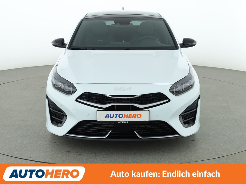 Kia ProCeed / pro_cee'd 1.5 TGDI Mild-Hybrid GT Line — photo 9