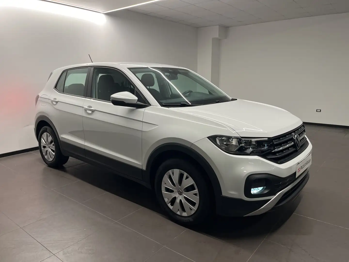 Volkswagen T-Cross 1.0 TSI URBAN 95 CV Bianco - 2