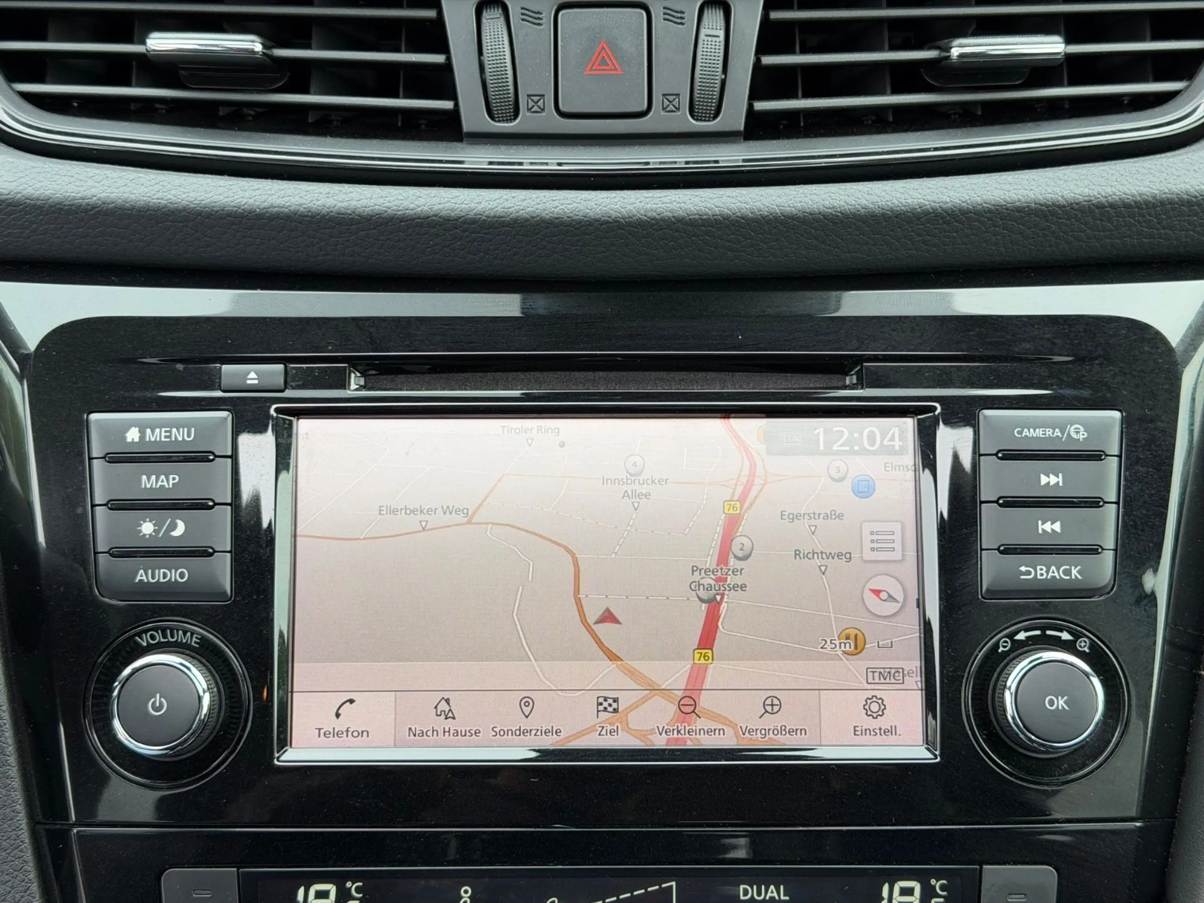 Nissan X-Trail Tekna 4x4/LEDER/AHK/LED/PANO/ACC/SPUR — photo 14