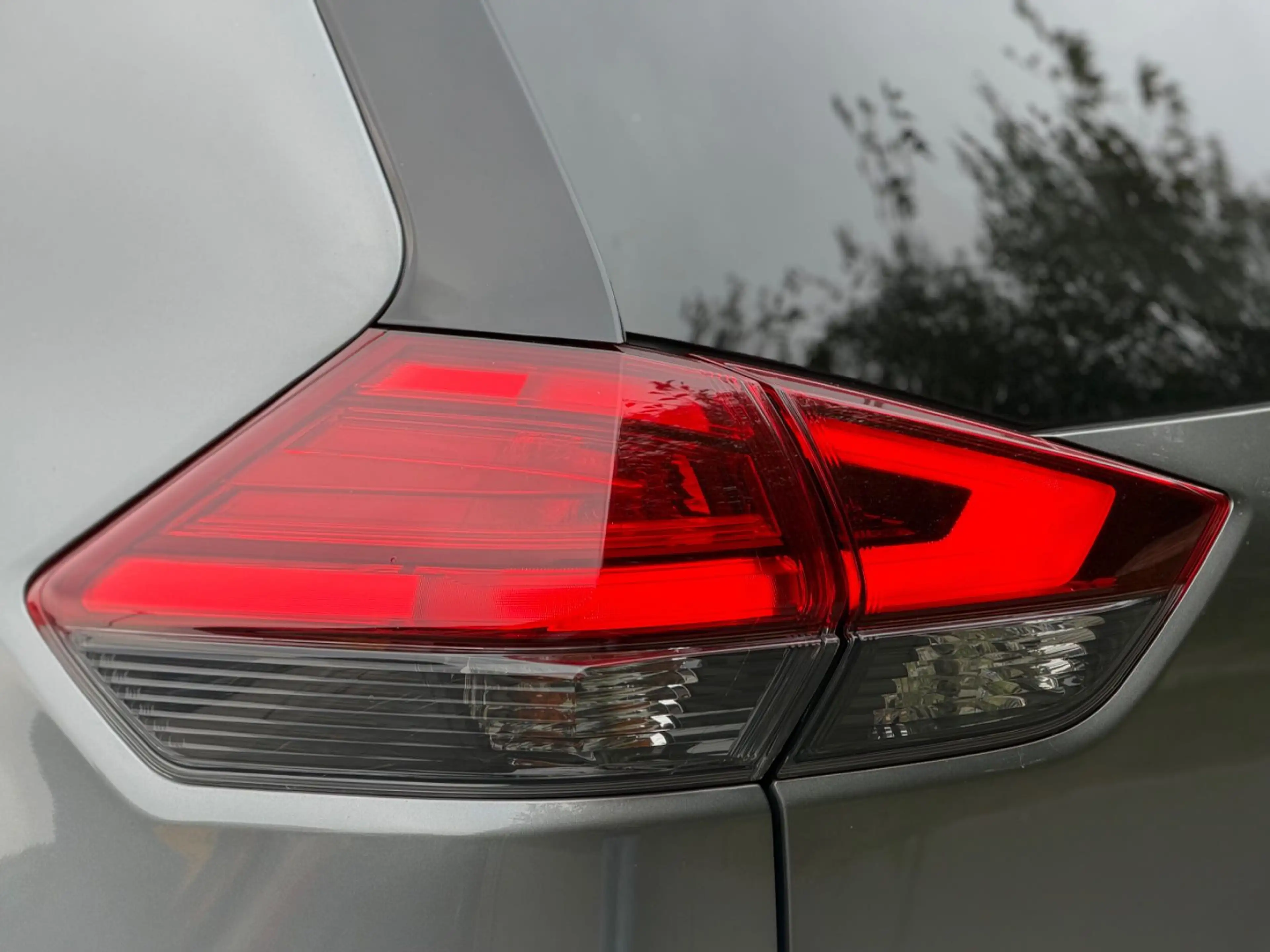 Nissan X-Trail Tekna 4x4/LEDER/AHK/LED/PANO/ACC/SPUR — photo 10