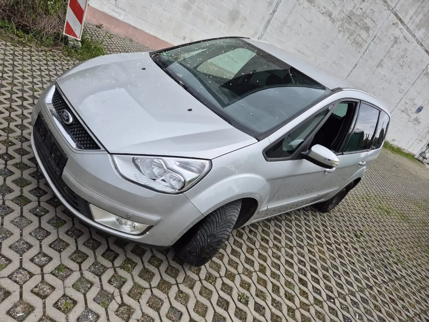 Ford Galaxy 2.0 TDCi DPF Aut. Ghia - 1