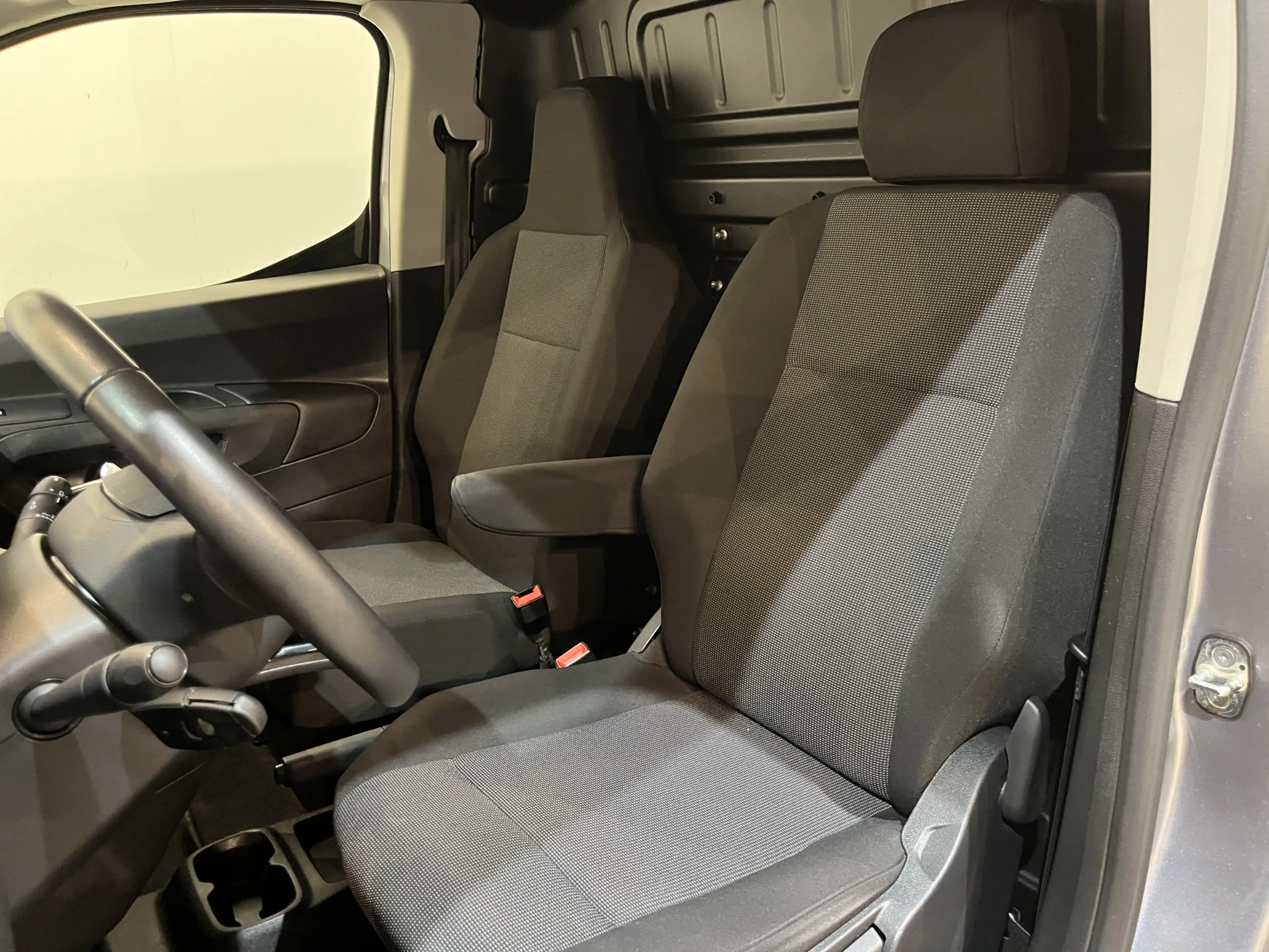 Fiat Doblo 1.5 BlueHDi 100 PK L1 / Euro 6 / Airco / CarPlay / — photo 8