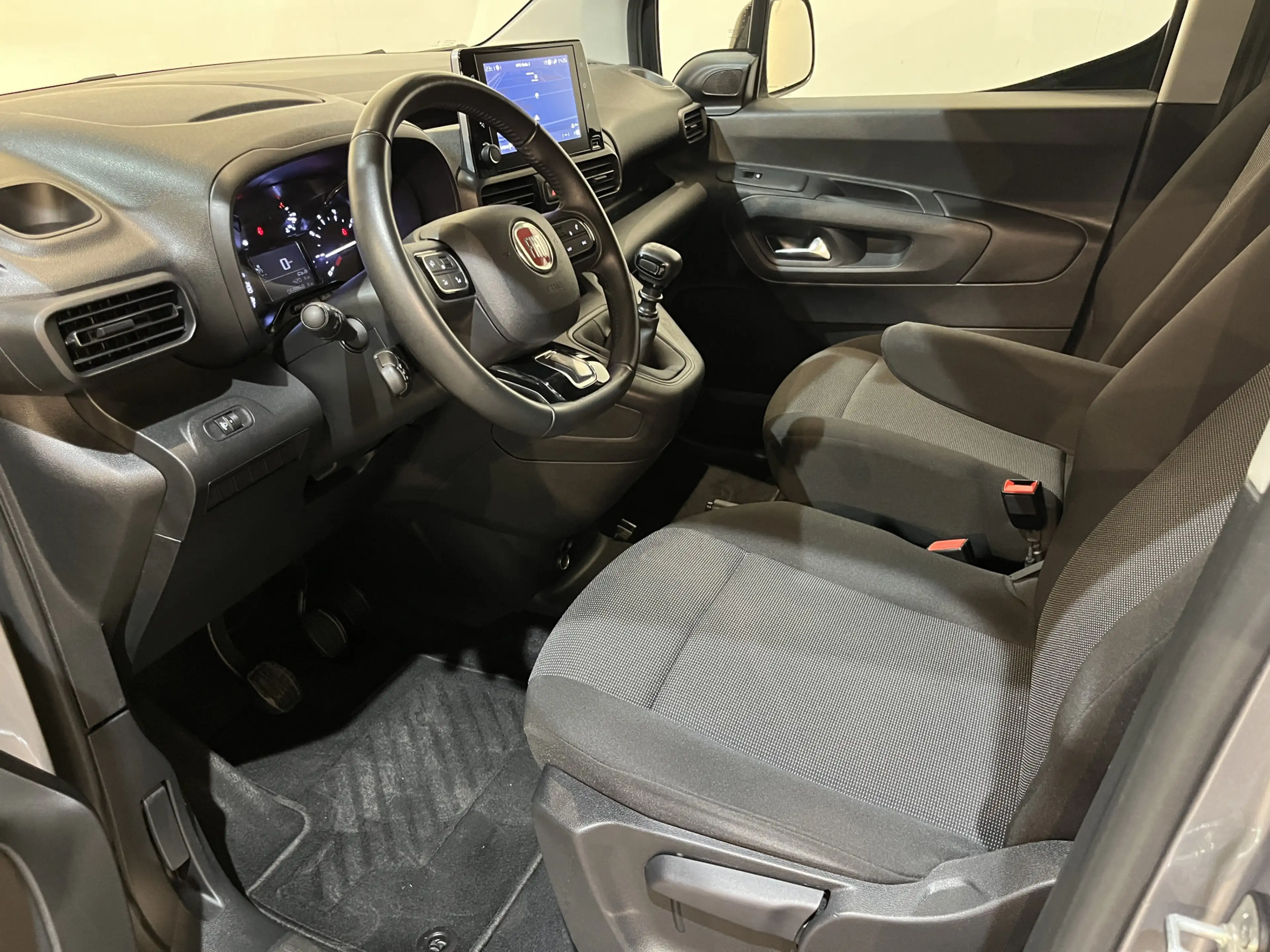 Fiat Doblo 1.5 BlueHDi 100 PK L1 / Euro 6 / Airco / CarPlay / — photo 6