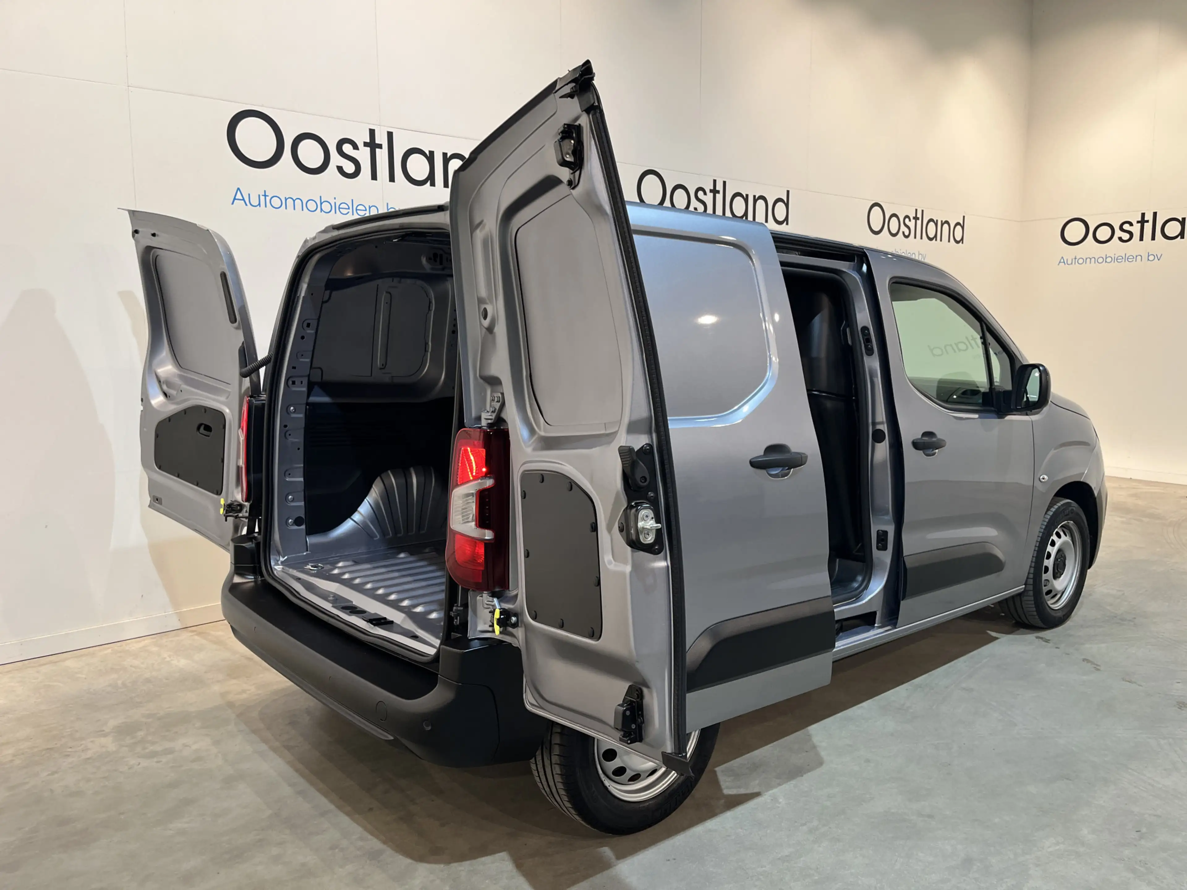 Fiat Doblo 1.5 BlueHDi 100 PK L1 / Euro 6 / Airco / CarPlay / — photo 2