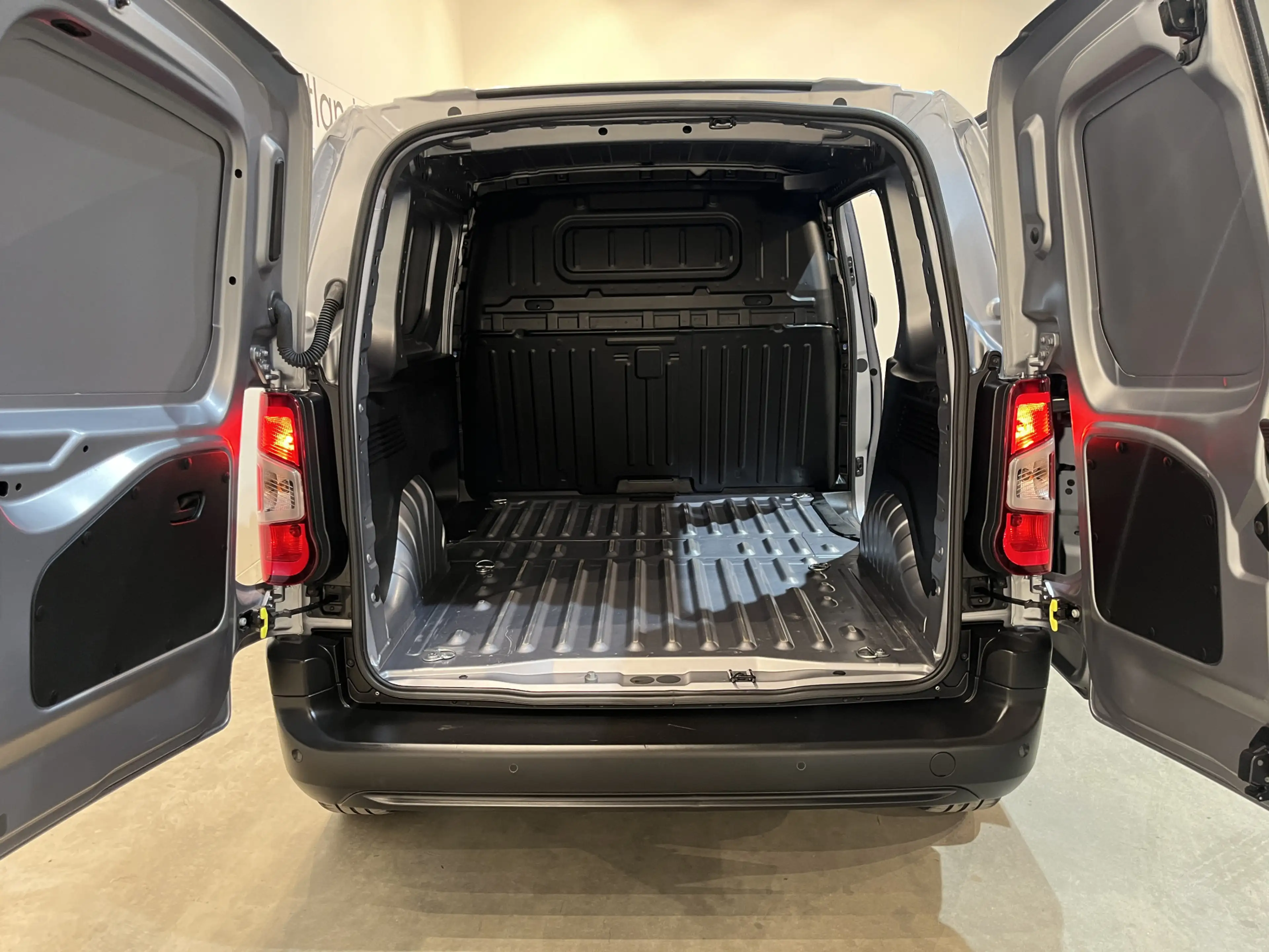 Fiat Doblo 1.5 BlueHDi 100 PK L1 / Euro 6 / Airco / CarPlay / — photo 5