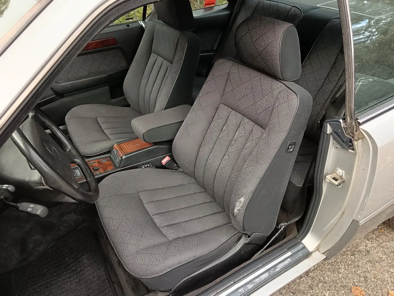 Mercedes-Benz 320, foto 12