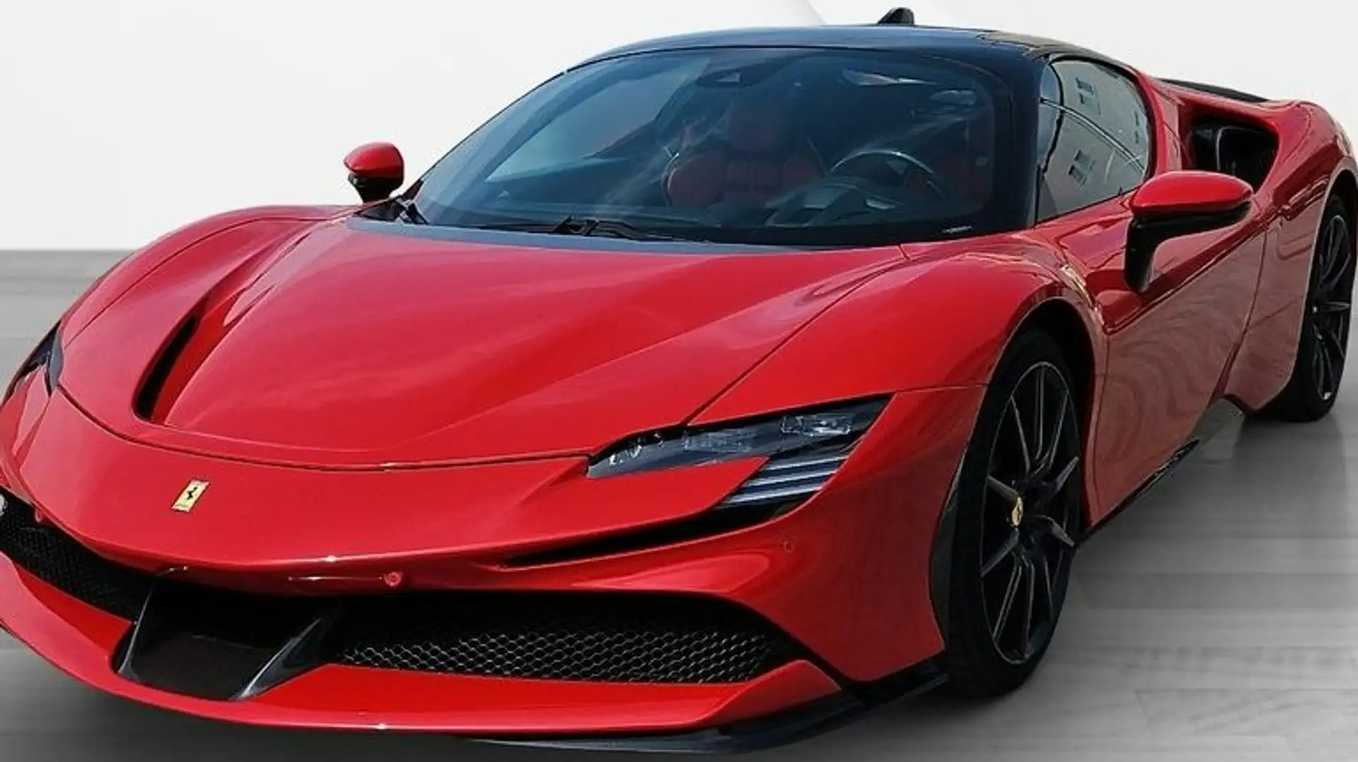 Ferrari SF90 Stradale Rojo - 2