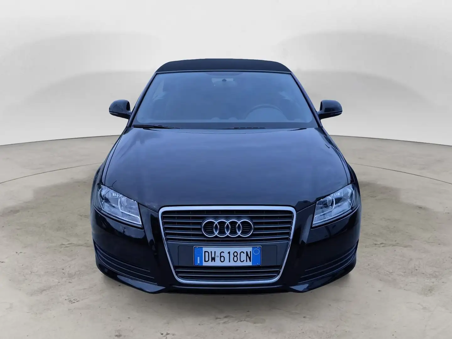 Audi A3 cabrio 1.6 ambition Noir - 2