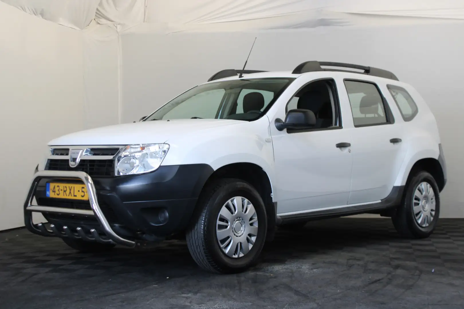 Dacia Duster 1.6 Ambiance 2wd Wit - 1