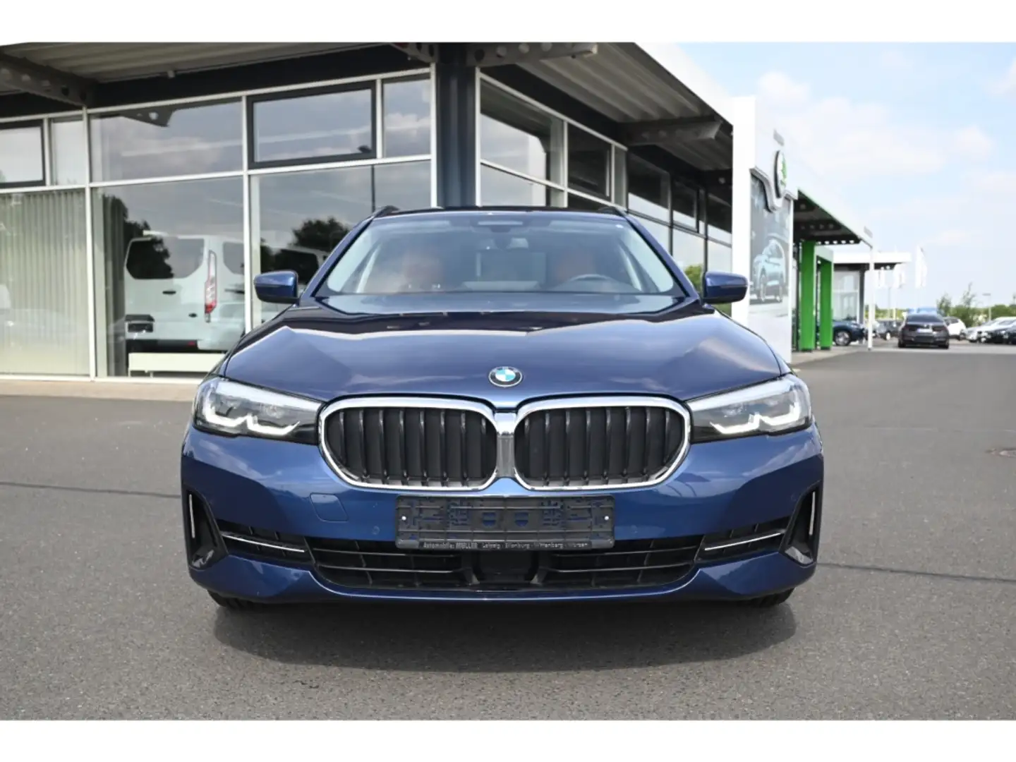 BMW 520 d Touring LED StandHZG AHK Navi ACC Apple CP Bleu - 2