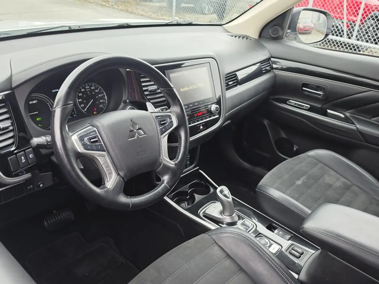 Mitsubishi Outlander снимка Mitsubishi Outlander