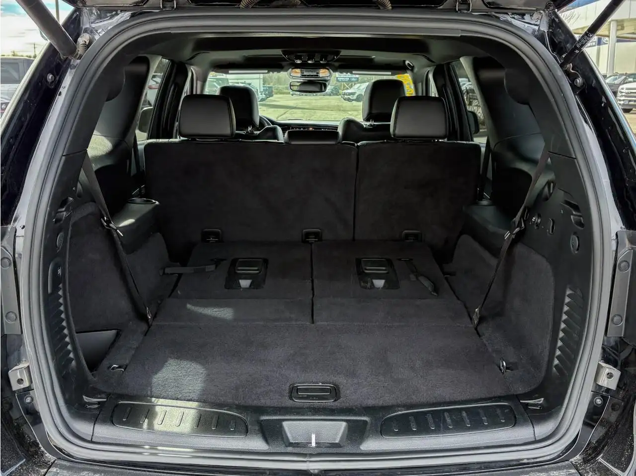 Dodge Durango снимка Dodge Durango