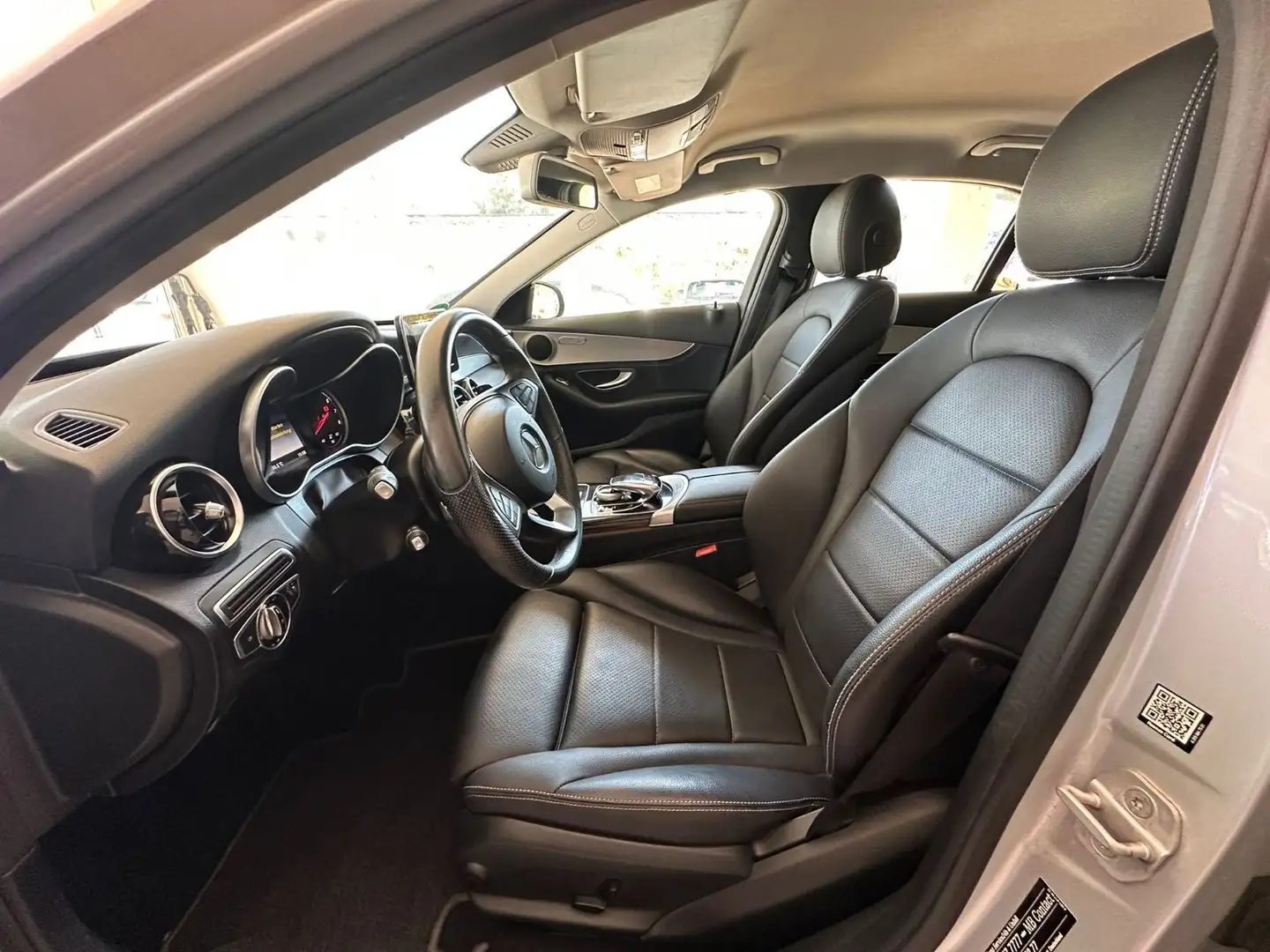 Mercedes-Benz C 180 CGI Lim Leder mit 41,000 km Automatik Argent - 2